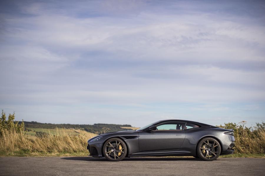  Aston Martin DBS Superleggera 2018 года  (UK) (фото 6 из 40)